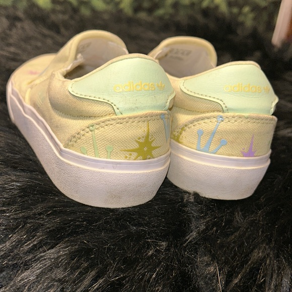 DISNEY x Court Rallye 'THE PRINCESS and the FROG Slip In Shoes GirlsSz 2 TIANA - Picture 12 of 15